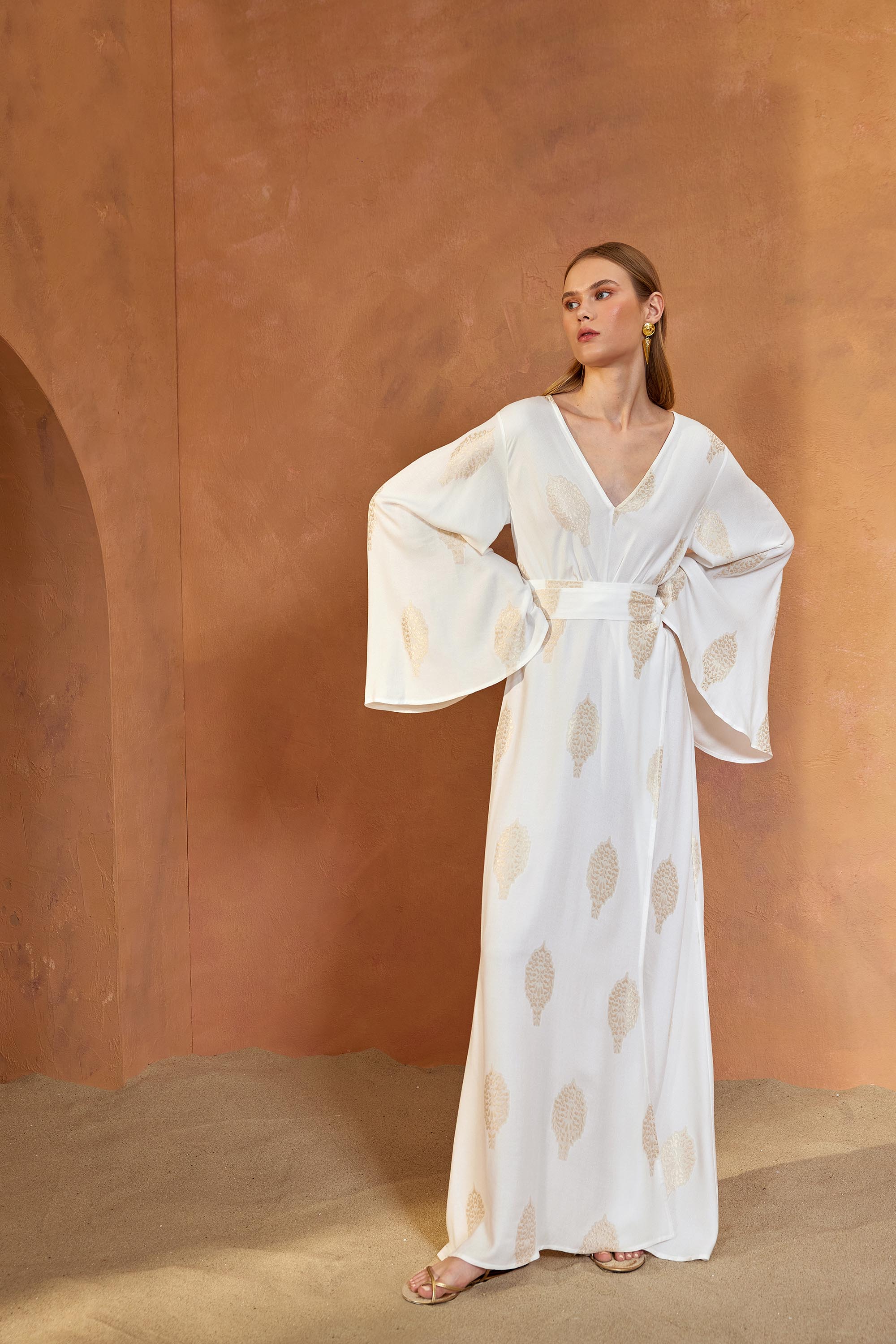 Larissa Loose Fit V Neck Long Dress - White