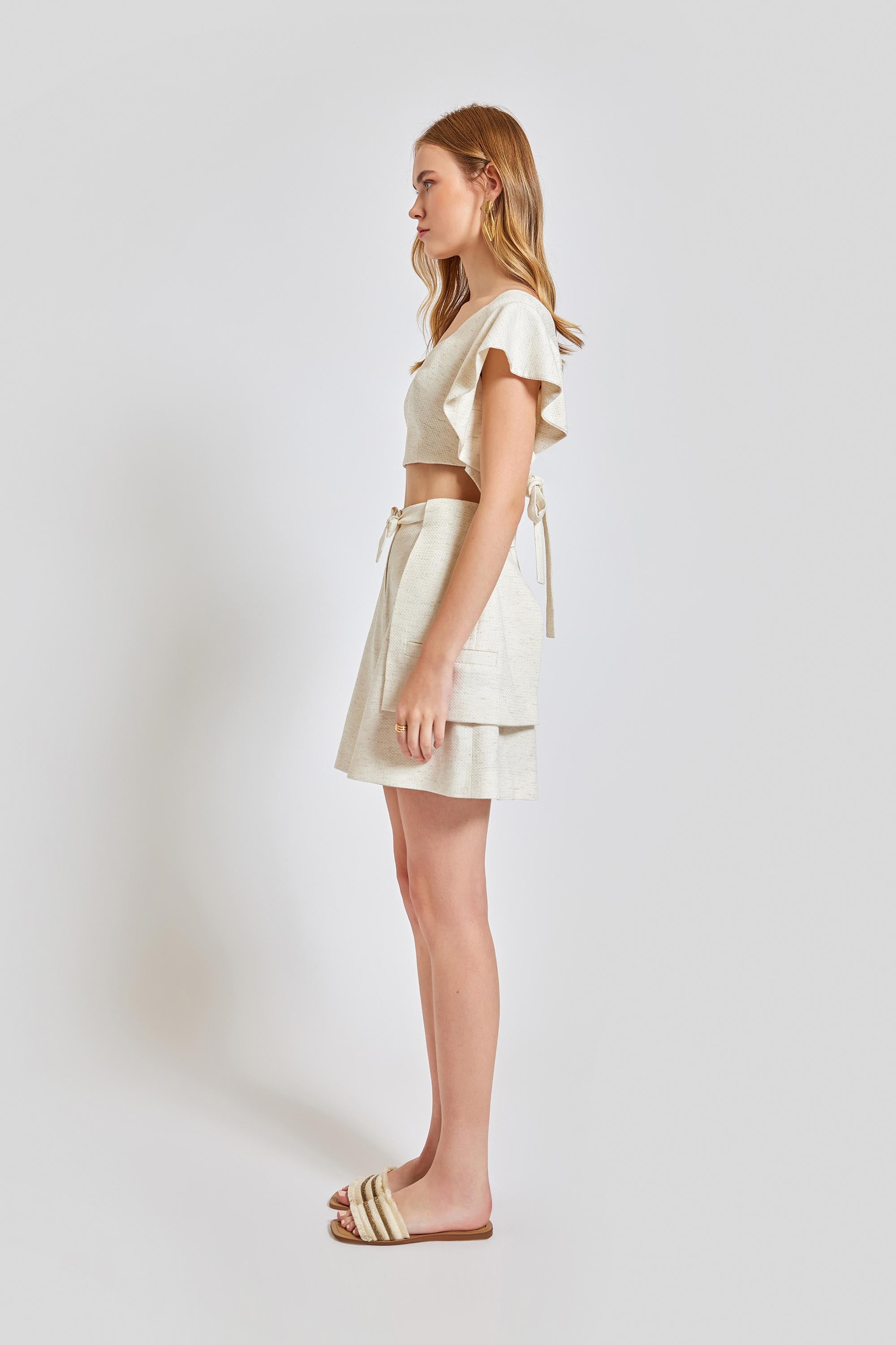 Lisbon Loose Fit Inserted Belt Shorts - Cream